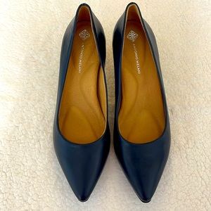 Antonio Melani Pumps